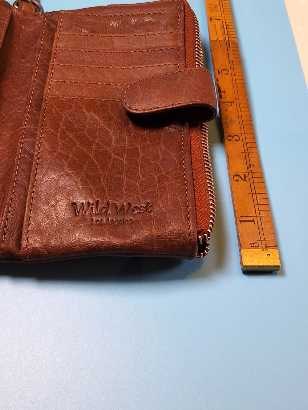 WildWest Leather Zip Wallet in Warm Cognac